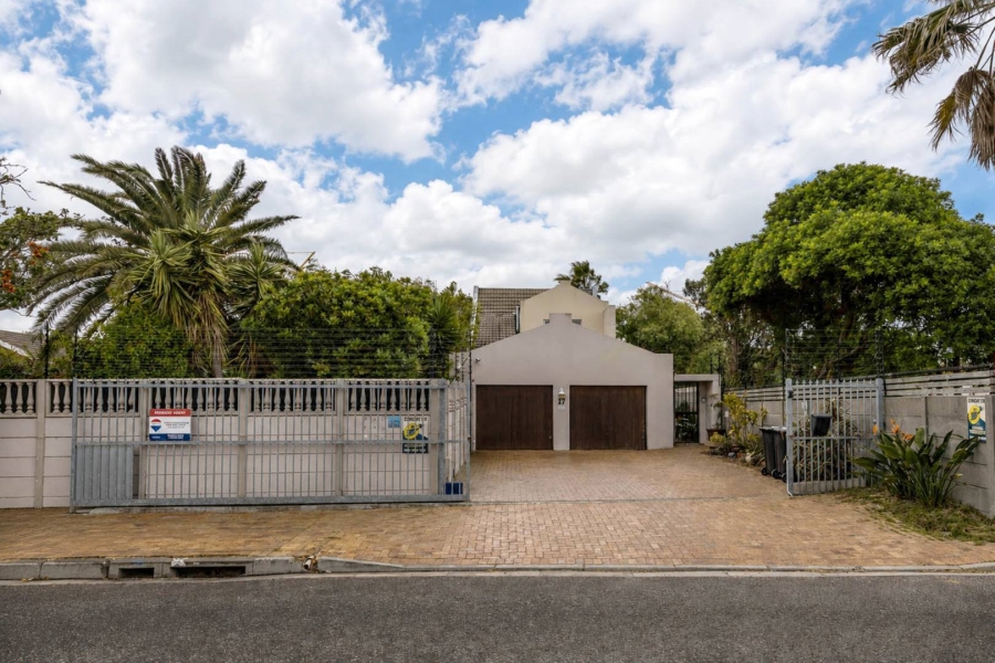 6 Bedroom Property for Sale in Tijgerhof Western Cape